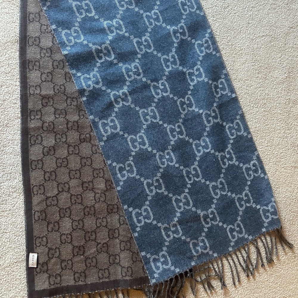 Gucci Men's Scarf in Blue and Brown